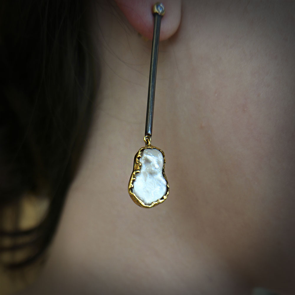 Aros largos de plata envejecida